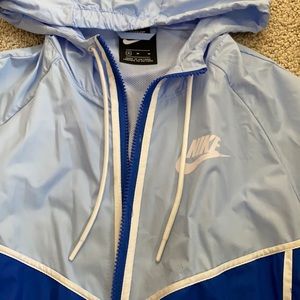 Nike windbreaker